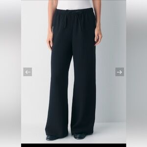 NWT Aritzia Black The Lodge Pant - Crepette - XS Short